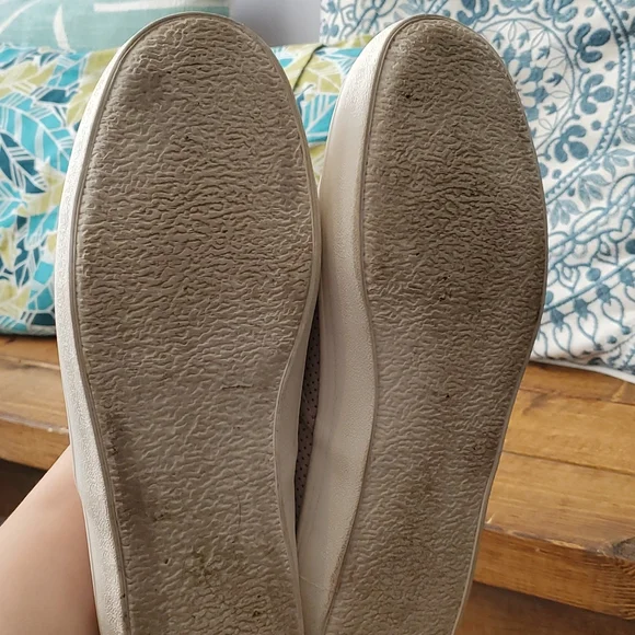 Old Navy Blush Slip On Sneaker sz 8 - Picture 2 of 7